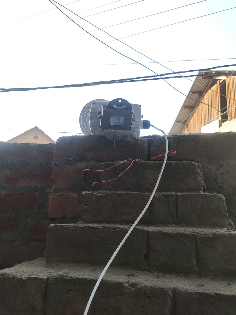 proudkasind's tweet image. Very poor service by #JioAirFiber at Srinagar, Jammu &amp;amp; Kashmir. Complaint raised 5 days ago, still no repair! Jio team only gives excuses — the fiber line is still lying in my lawn 😡 Totally disappointed with @JioCare @reliancejio #JioFiber #PoorService @_MukeshAmbani