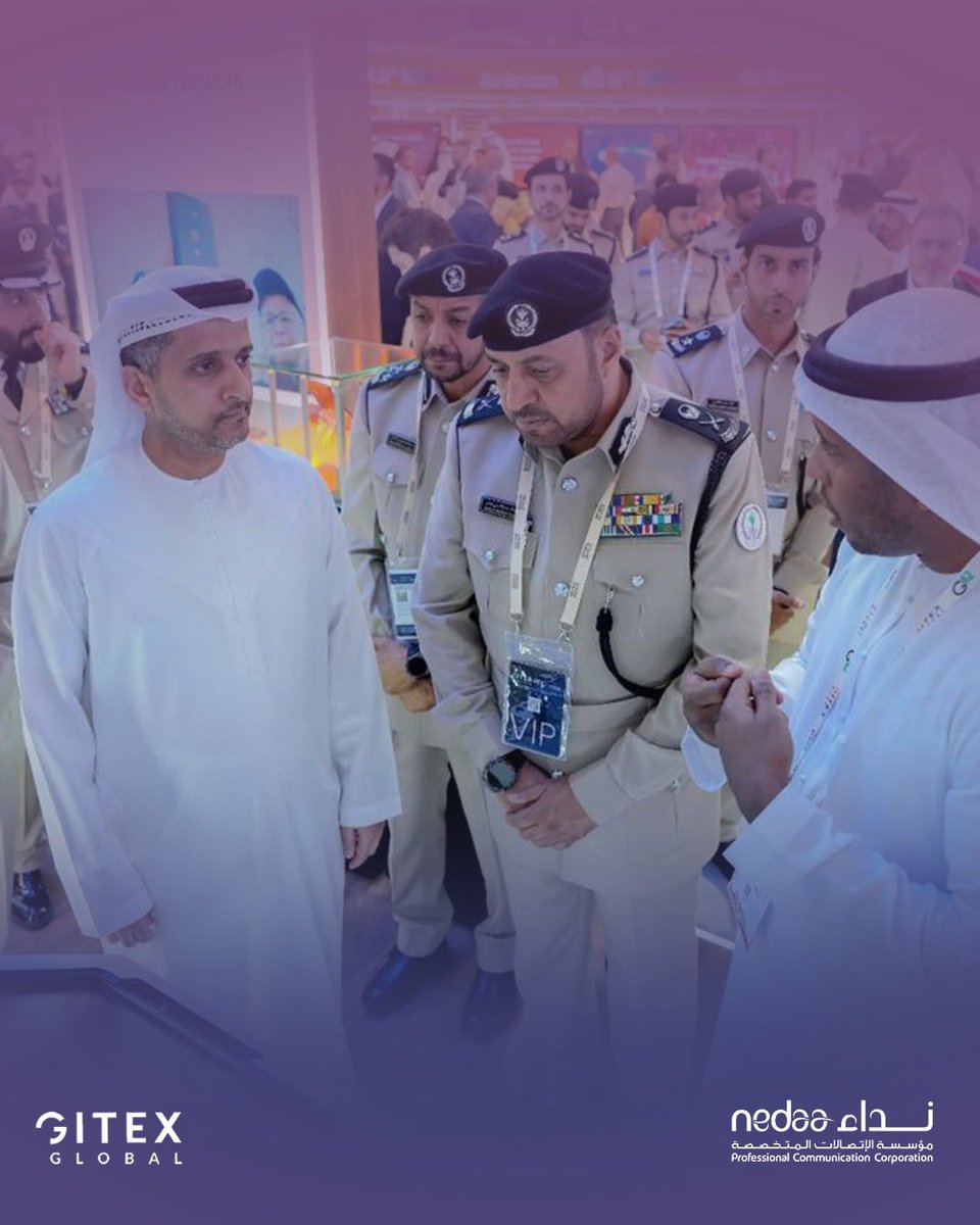 NedaaDXB's tweet image. زار سعادة اللواء عبدالله بن عامر، قائد شرطة الشارقة، منصة نداء في #جيتكس2025، حيث اطّلع على أحدث حلول نداء التقنية لدعم التحول الرقمي والاتصالات المتخصصة.
كل الشكر لسعادته على هذه الزيارة الكريمة.

#نداء #GITEX #Innovation #التحول_الرقمي #الاتصالات_المتخصصة #SharjahPolice