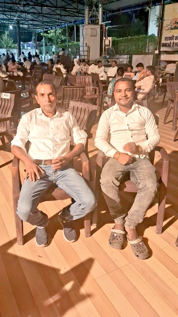 ....आप के वाणी की धार और आपके फैन फॉलोइंग को कोई मात नहीं दे सकता।

अब यह लाइन ही देख लीजिए,
......“धरती पर सबसे ज्यादा पानी है, फिर जमीन,उसके बाद फैन है!”

सच तो यही है,
........कि अब सगरी धरा का कोई कोना ऐसा नहीं शेष बचा है जहां आप के जानने वाले न रहते हो।

इसी लिए आज आप को