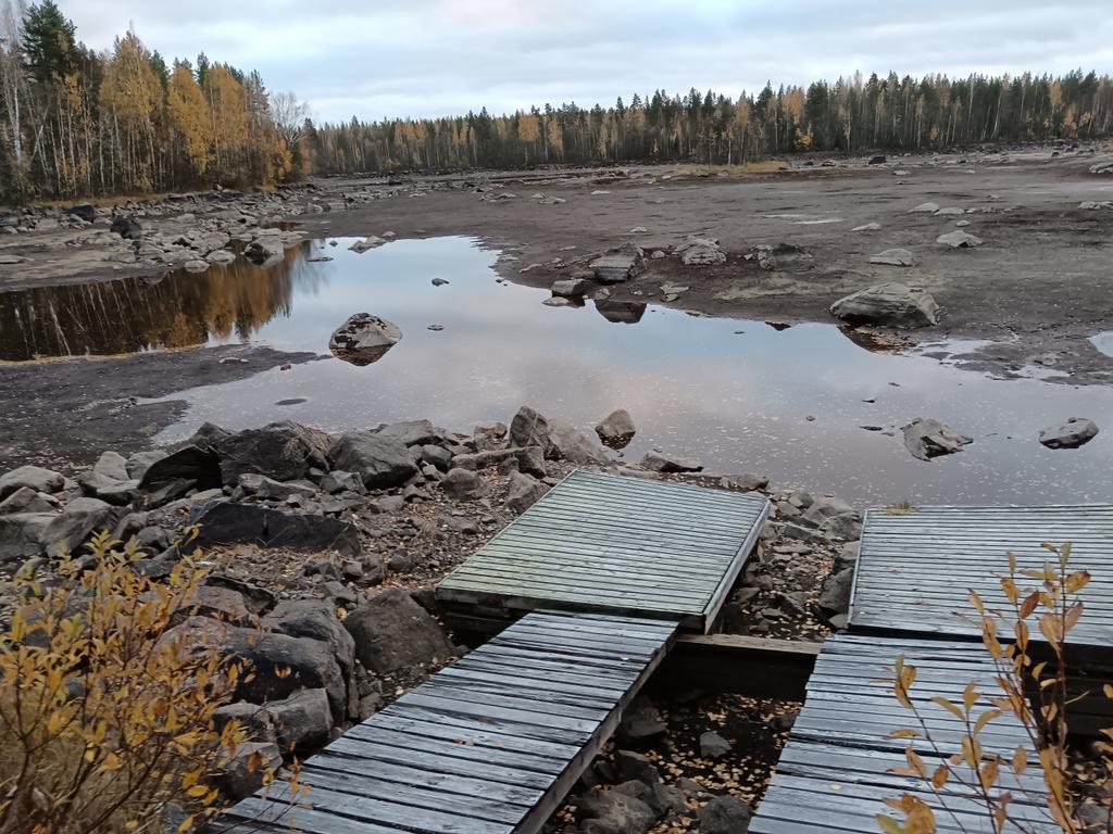 Natureposting, sadly no fumos with me this time.
Kuivajärvi was kuiva