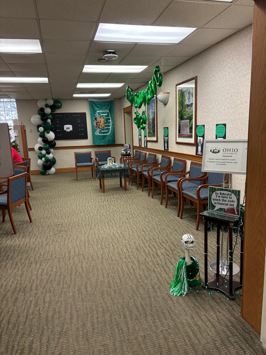 OHIOStuFinAid's tweet photo. Paint the Town Green! #OHIOHC2025 https://t.co/vCDxb7sKYf