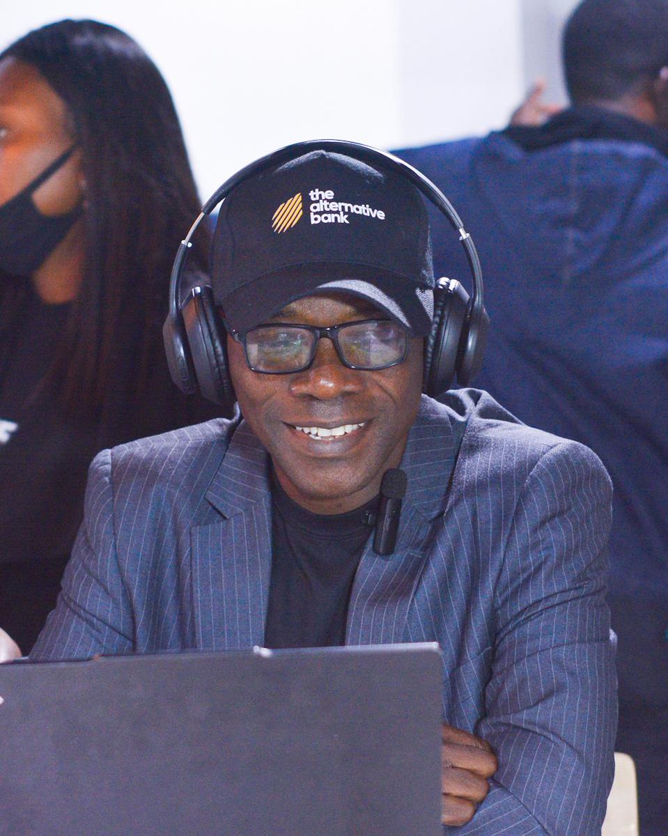 This is what two years of building a customer-obsessed culture looks like!

Our Chief Finance Officer, Okon Markson, leading from the front, proving that teamwork and focus on what truly matters always win. 🎉

#TheAlternativeBank #AltBankTurnsTwo