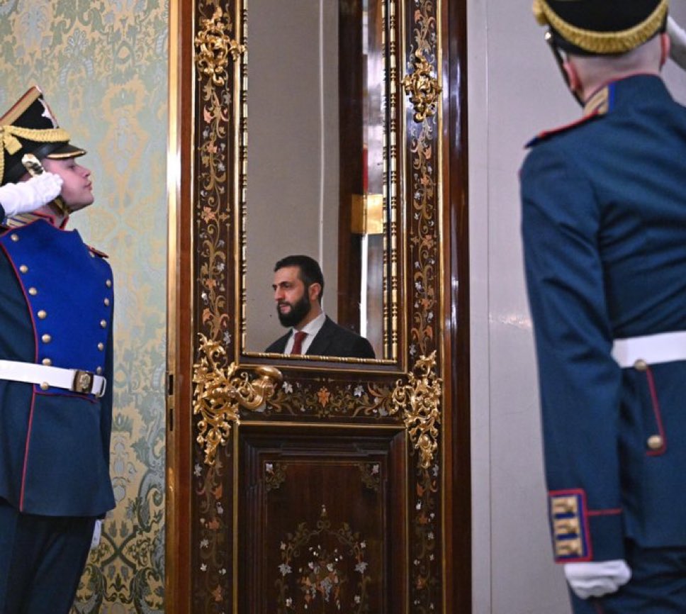 Öyle Mazlum Abdi gibi mağaraya store perde taktırmaz ha :d