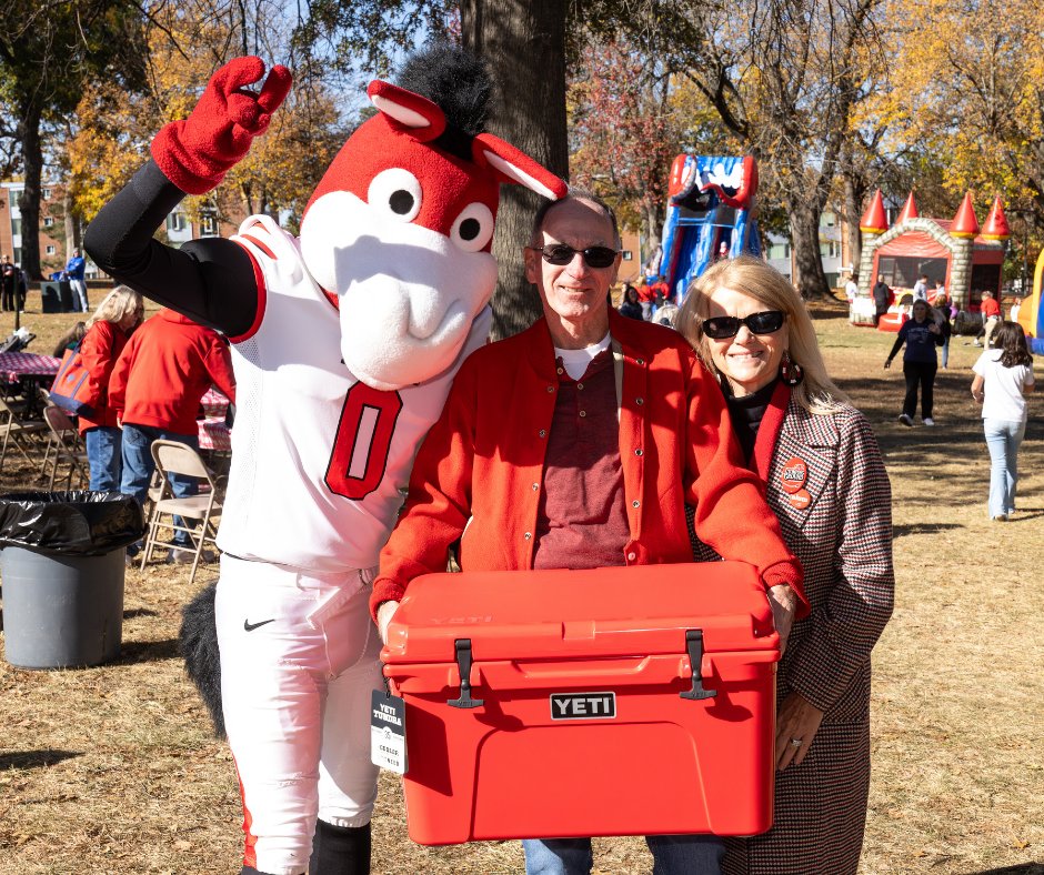 UCM_Alum's tweet photo. The energy’s rising, the crowd’s buzzing — Party in the Park is almost ready for its spotlight! 

Live music, parade views &amp; the Mule Walk make it the ultimate #UCMhoco kickoff. 
Last call for giveaways &amp; reserved tables — the credits roll soon! 🎟️ https://t.co/iD1gaiVTI5 https://t.co/NtyYJUjFCn