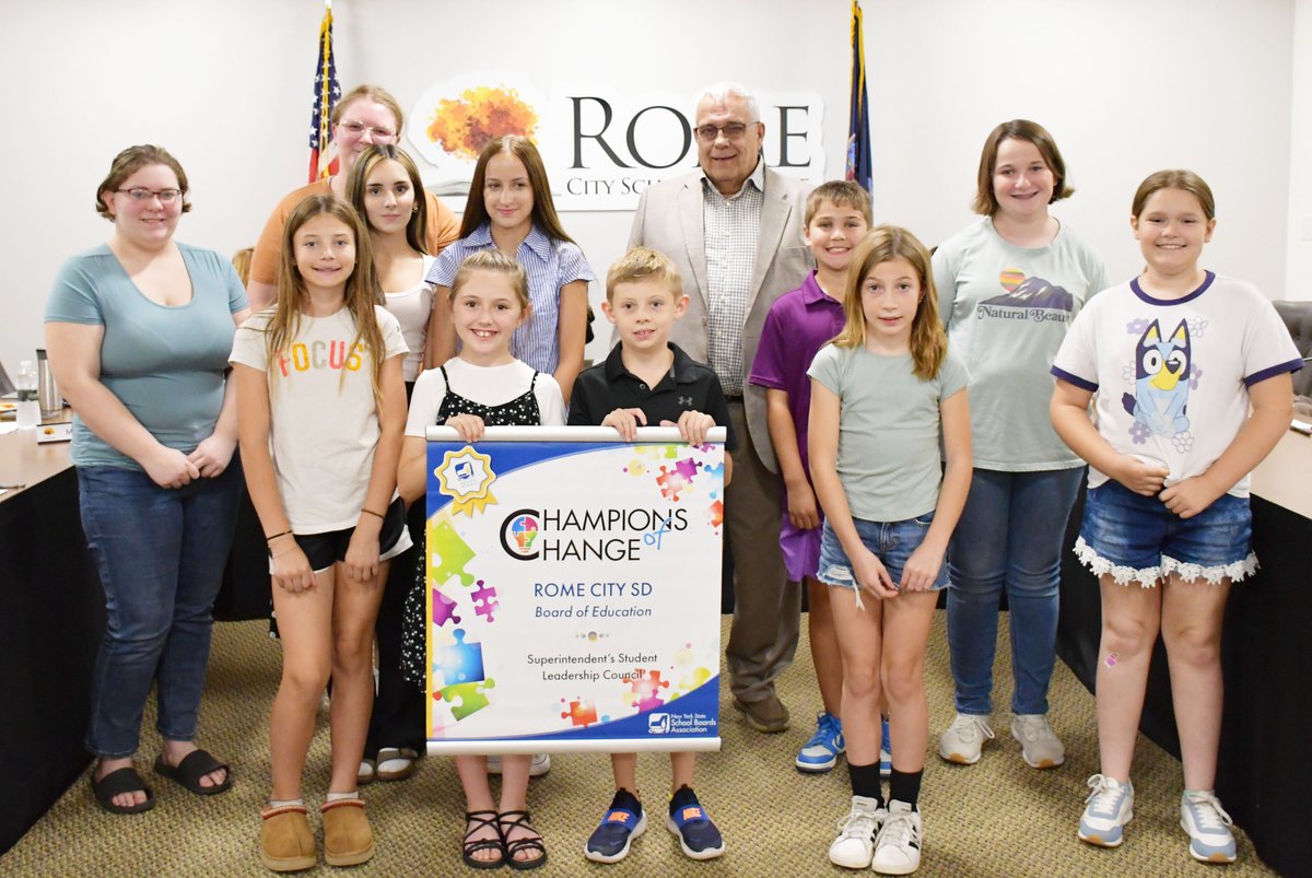 Bill Miller, NYSSBA Area 5 Director, presented a Champions of Change recognition banner to students and staff at <a href="/romecsd/">Rome City School District</a> for their Student Leadership Council. Congratulations! 🎉