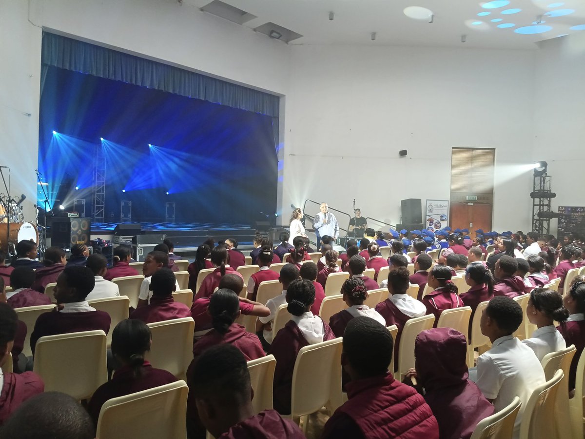 GCISGardenRoute's tweet image. The rural town of Riversdale in the Hessequa Municipality, is coming alive today with 6 schools from the greater municipal area joining in on the festivities that the National Artscape theatre has to offer.
#Artcapetheatre
#HessequaMunicipality
#gcis
#TourismMonth
#G20SouthAfrica