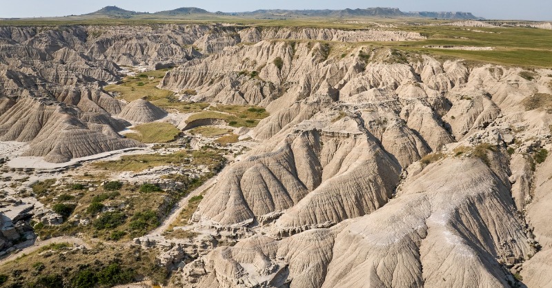 Happy National Fossil Day!

Nebraska has its share of destinations where you can learn about the deep past. Whether you want to explore the geologic wonder of Toadstool or see excavations in action, we've got a list for you.

𝐑𝐞𝐚𝐝 𝐦𝐨𝐫𝐞 👉 visitnebraska.com/trip-idea/dig-…