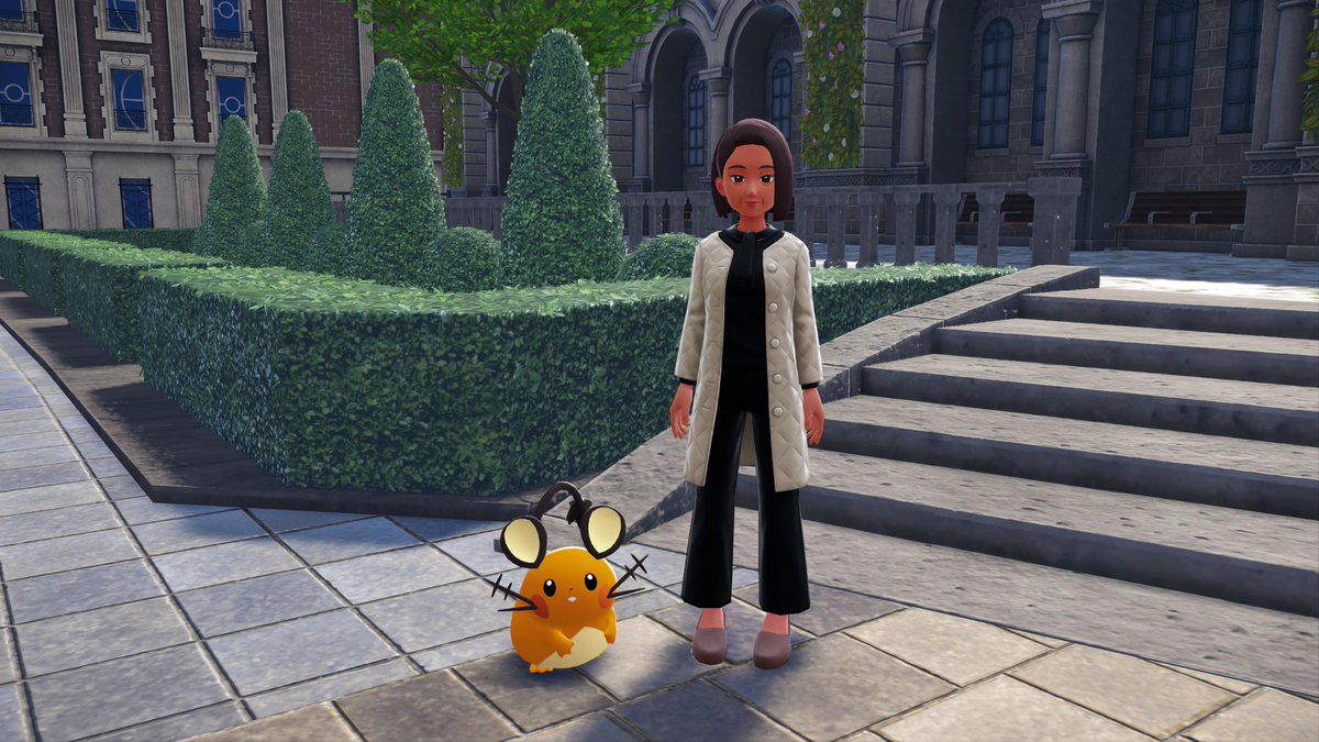 おばさんのデデンネをめっちゃ撮ってたら不審な目で見られて草