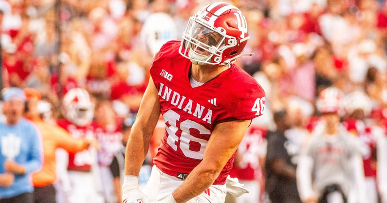 ZachBrowning17's tweet photo. Before Curt Cignetti ever told the world to "Google me," Isaiah Jones already had.

The player who once Googled his future is now helping define it — for himself and for Indiana. #iufb

READ: https://t.co/HmVubNHdBP https://t.co/SQzci4gem1