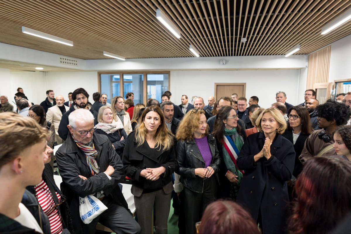 VMontandon's tweet image. Avec notre présidente @vpecresse, nous avons fait le bon choix en lançant avec détermination le projet de réhabilitation de la CRM Paul Valéry à #Paris12 : un projet durable alliant rénovation de l’existant, préservation des espaces verts et innovation autour de l’ #IA #Paris12