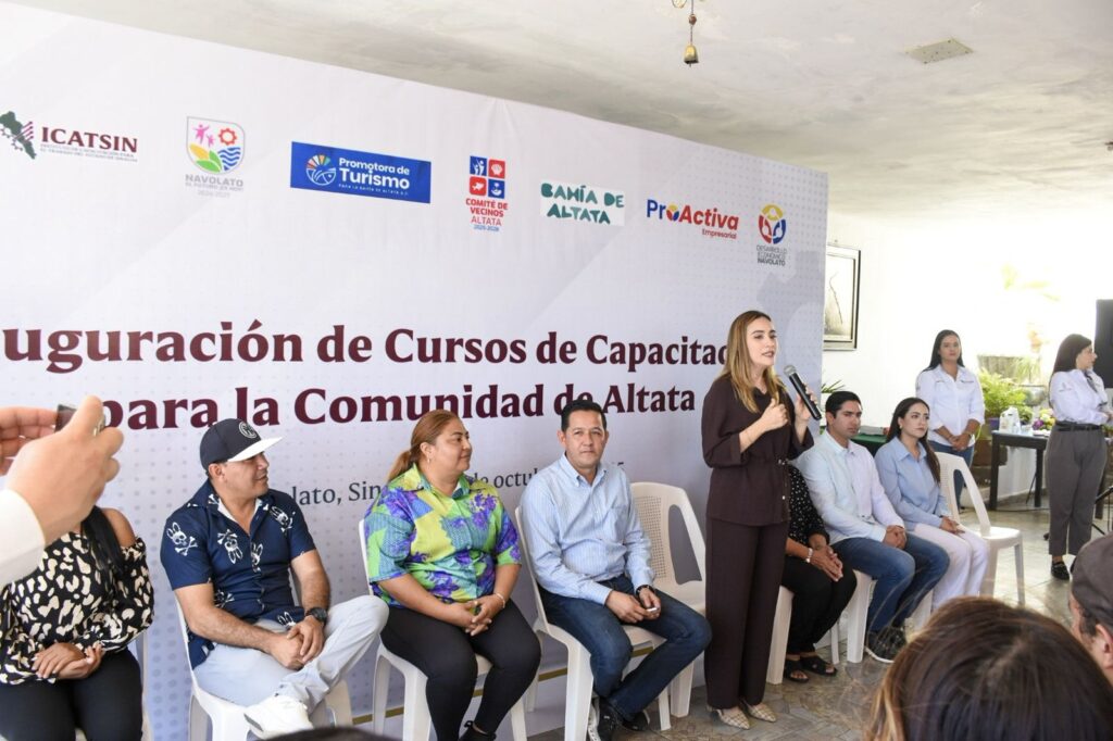 Trasciende60696's tweet photo. #Sinaloa || #ICATSIN INICIA PROGRAMA DE CAPACITACIÓN INTEGRAL EN ALTATA || #TNoticias @icatsin
https://t.co/DDv4pEgLxS https://t.co/0PVV4cLSHi