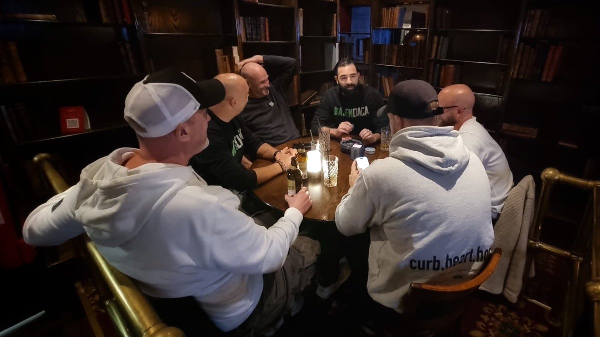 Förutom det här gänget fick vi även lite snack med David Selini, Wilson och Nahir. Så in och lyssna. Ses på söndag!