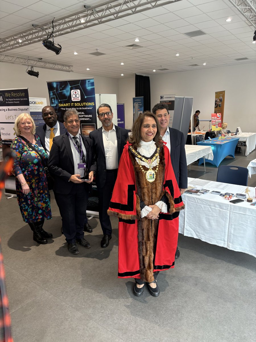 Had a fantastic time at Harrow Means Business 2025. As always, there was loads of local businesses exhibiting and and networking as well ⭐️⭐️⭐️⭐️⭐️  #Harrow <a href="/ybcuk/">YBC</a> <a href="/LeafyEstates/">Leafy Estates</a> <a href="/OakWills/">oak wills</a>