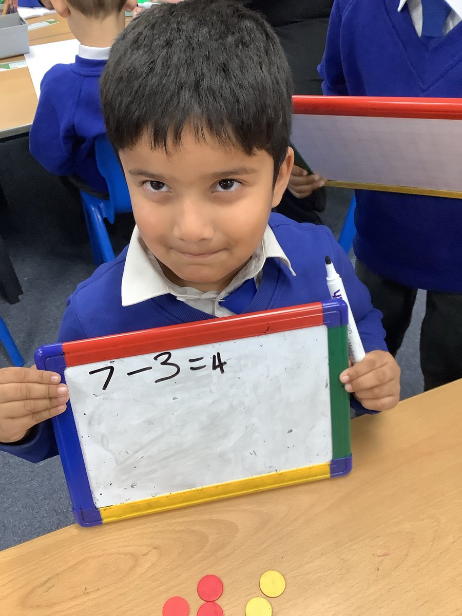 AbbeyPrimary's tweet image. #Y1 #Maths #continuous provision… we are writing number sentences to go with our fact families.
