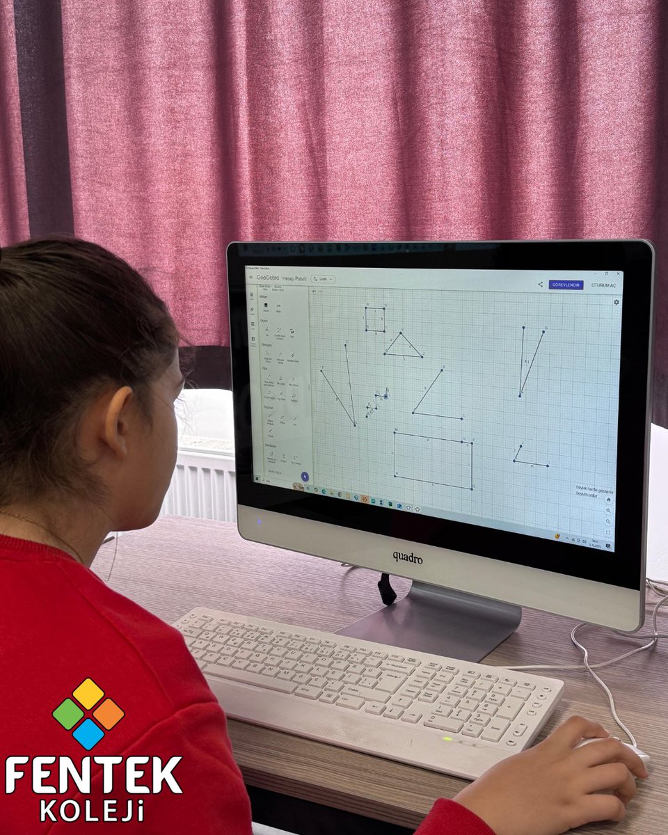 FentekKoleji's tweet image. 📐💻 Bilişim Atölyesinde Geometrinin Büyüsü!
5. sınıf öğrencilerimizle kodlama atölyesinde GeoGebra programını kullanarak temel geometrik çizimleri keşfettik!
Teknolojiyi matematikle birleştirerek doğru, açı, üçgen ve daire gibi şekilleri dijital ortamda çizmenin keyfini yaşadık+