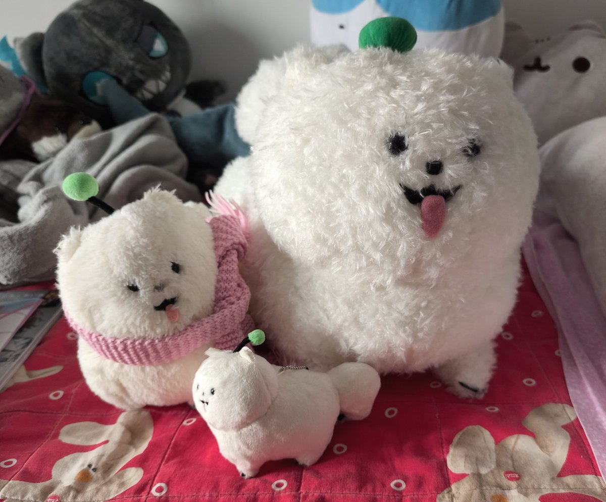 erminehell's tweet image. proud parents and their child. 
or it could just be mitosis 
#18trip