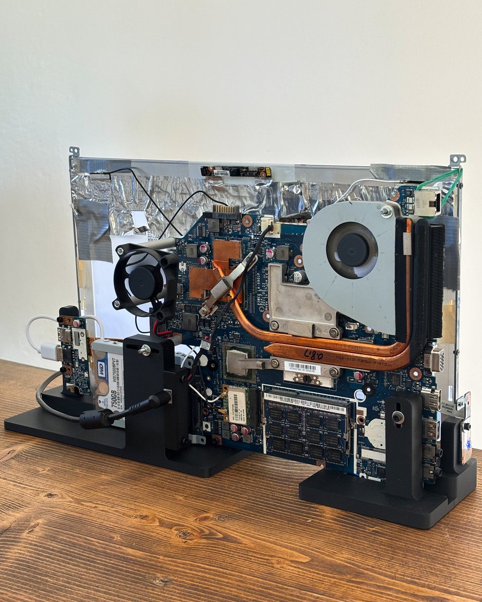 CodeByNZ's tweet image. A linux user can go extreme length to achieve greatness.