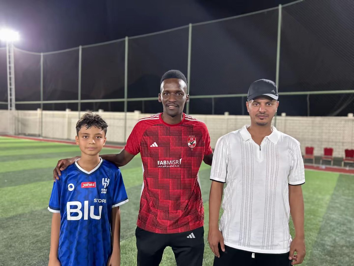 نبارك للموهبة نايف الترجمي هذا الانجاز  مع #الهلال 
ايضاً حصل على افضل لاعب في بطولة  " قاف " 
مشروع نجم قادم نتمنى لك التوفيق ي بطل  😍