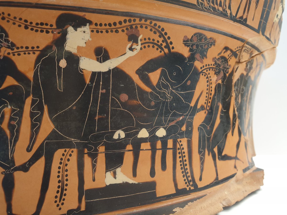 ArteCalabria's tweet image. collo di grande cratere a volute attico a figure nere! Pittore di Acheloo, fine secolo VI a.C. Santuario della Mannella Locri.
#Calabria #ancient #art