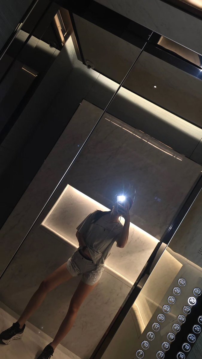 Junenannirin_TH's tweet image. [ 251015 ] IG Story @JUNE_NANNIRIN Update 🐱🎀💭

night run &amp;amp; sauna

✿ #Junenannirin #จูนณัณณิริณ ✿