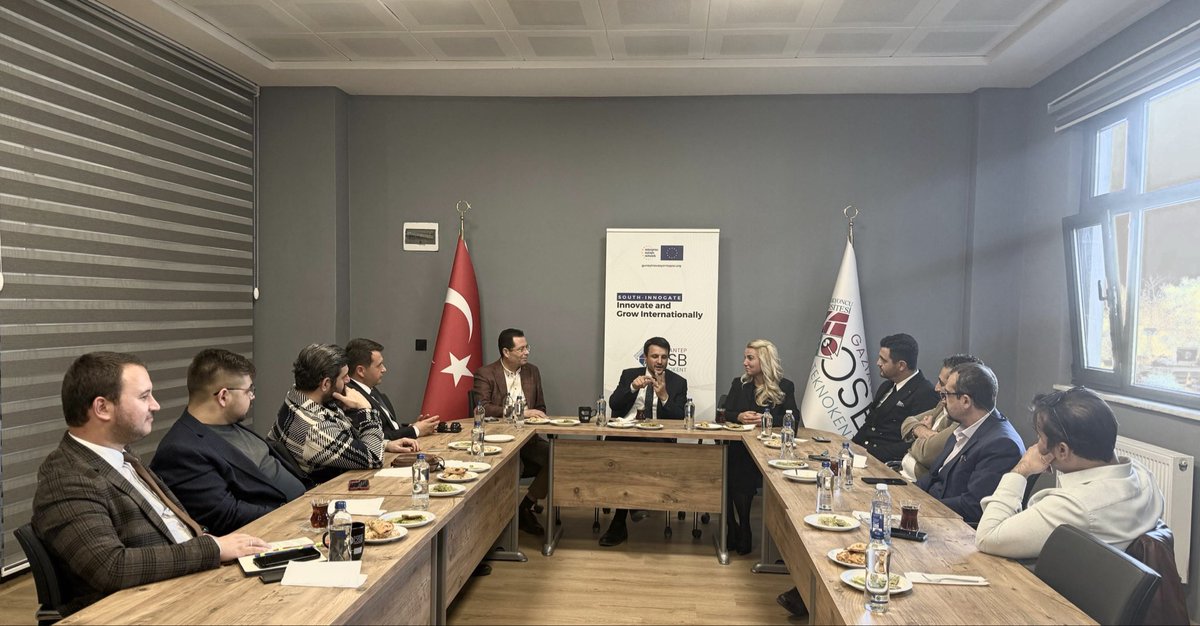 OSBTeknokent's tweet photo. 🔗HKÜ OSB Teknokent ev sahipliğinde, Bilişim Vadisi Genel Müdürü Erkam Tüzgen, DIGIAGE Direktörü Emre Yıldız ve Özel Kalem olarak görev yapan Hasan Can Korkmaz’ı ağırladık.

#BilişimVadisi #HKÜ #KALİTTO #Gaziantep #GaziantepTeknopark #DIGIAGE #OSBGaziantep #OSBTeknokent https://t.co/h2PVJLViXI