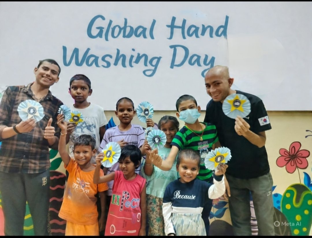 Heroes don’t always wear capes — sometimes, they wash their hands. <a href="/CanKidsOfficial/">CanKids KidsCan</a>

On #GlobalHandwashingDay, brave childhood cancer warriors became #HandwashingSuperheroes creating DIY badges in their classroom to spread the message:
 “Clean Hands, Healthy Life.”

#HandHygiene