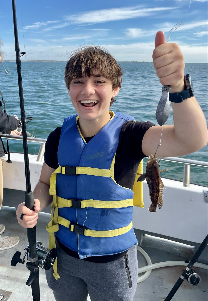 DBednarzLHS's tweet photo. LHS - Uconn marine final fish tally is at 65 fish, 16 keeper Tautog! Oh yeah- and one itty bitty sea bass. https://t.co/cLfAwSdjL2