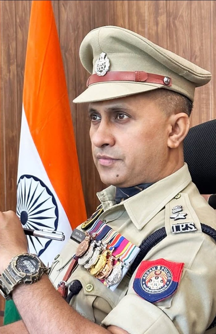 Pic 1 - Gangster Shahabuddin's son Osama Sahab got RJD ticket from Raghunathpur

Pic 2 - BJP fields IPS officer Anand Mishra from the Buxar seat