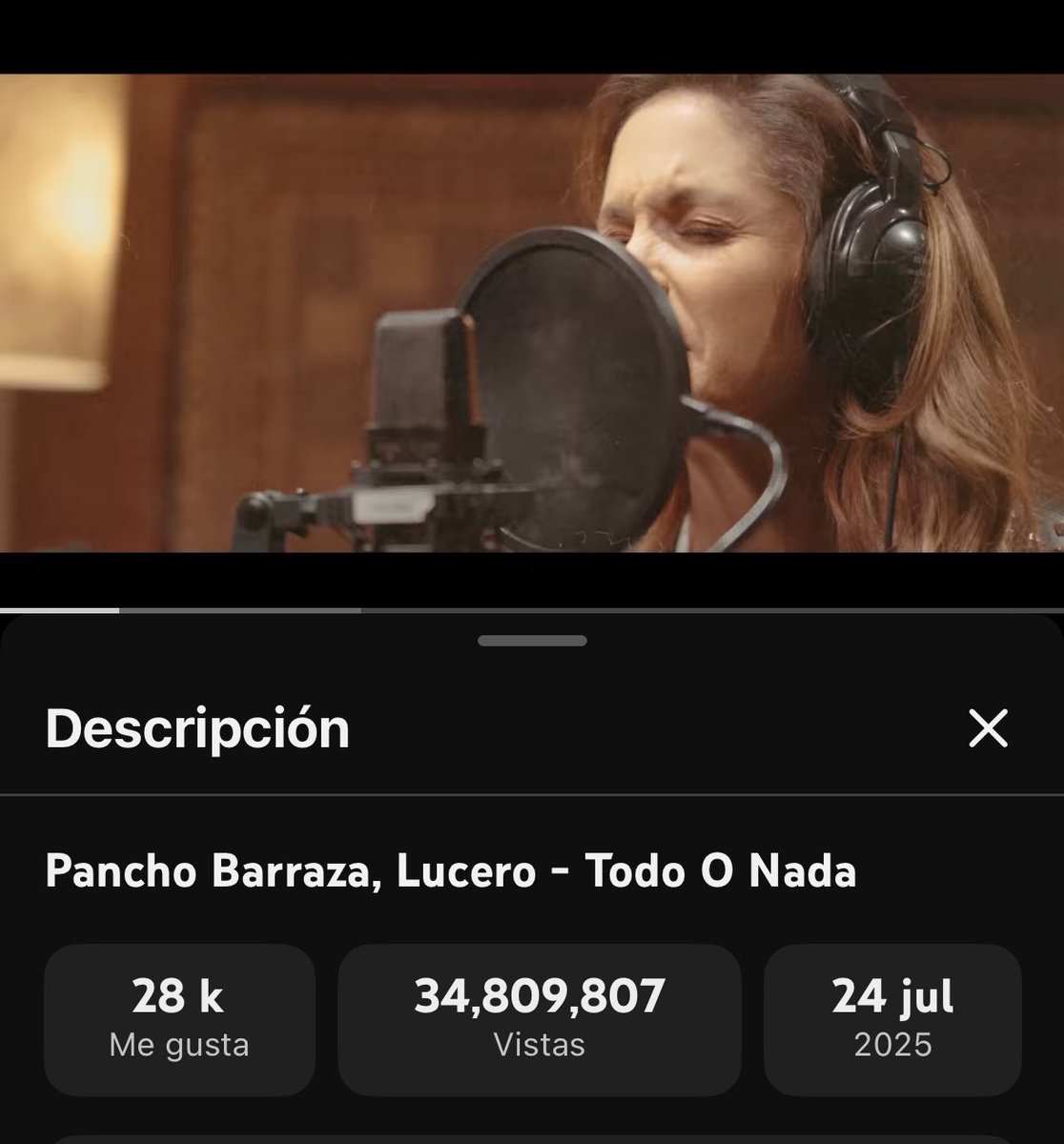 arimee's tweet image. Ayer tuve en loop todo el día #TodoONada y dejé un comentario en el videoclip, amo mucho a Pancho Barraza contestando lo que escribimos. 🥹❤️‍🩹

“Muy bonita su interpretación, para mí fue un honor trabajar con alguien como ella” 😍 

Por cierto ya son 34M de views. 🤩✨