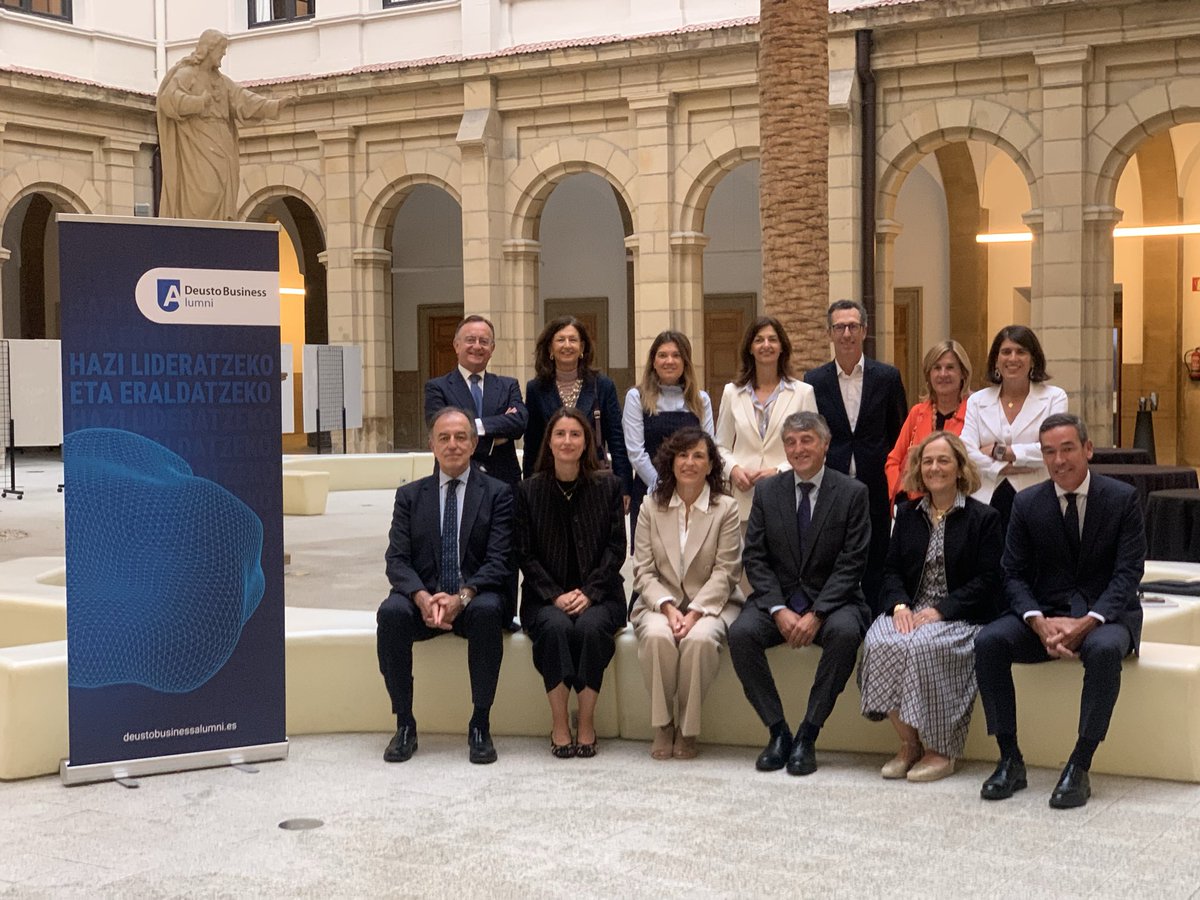 El día 13 en Bilbao, celebramos con el Club del Consejo de <a href="/AlumniDBA/">Deusto Business Alumni</a> un nuevo evento, donde analizamos el papel del #PrivateEquity 
Con Idoia Bengoa, Jon Ander de las Fuentes, María Arregui y José Antonio Barrena.
📸 acortar.link/VWvAin