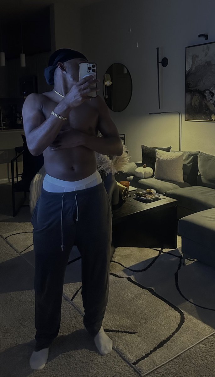 iDraee's tweet photo. ft. fat pack. https://t.co/motadTsuG0