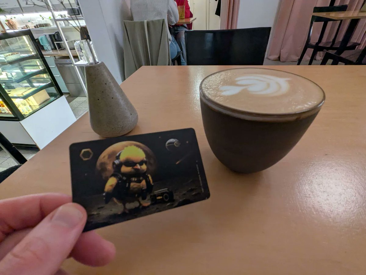 Moja!
Każdy powinien mieć taki #Henoverse #ID 🪪
Teraz mogą mnie legitymować;)

<a href="/cryptocolony42/">Crypto Colony #42</a> 
<a href="/TheZicoDAO/">Zico DAO</a> #web3 #Henomorphs