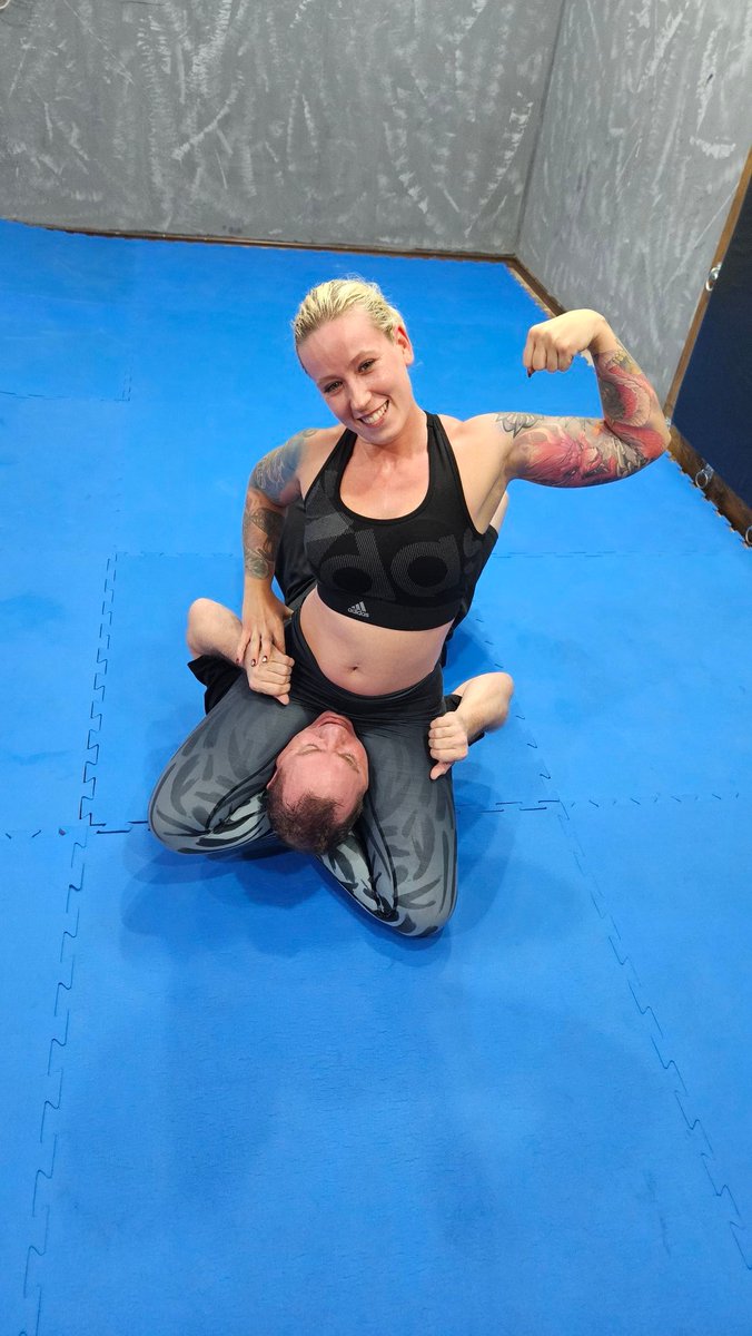 Review of Antscha's event and my private sessions
Thank you <a href="/MinnieManga/">Minnie Manga</a> for the fantastic session with you 🔥💯💪😎