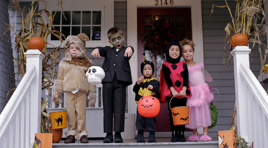 👻🎃 Halloween is creeping up fast! Costumes and candy may steal the show but safety is the real hero. Check out these tips to help keep the holiday spooky and safe: spr.ly/6183A0H2F