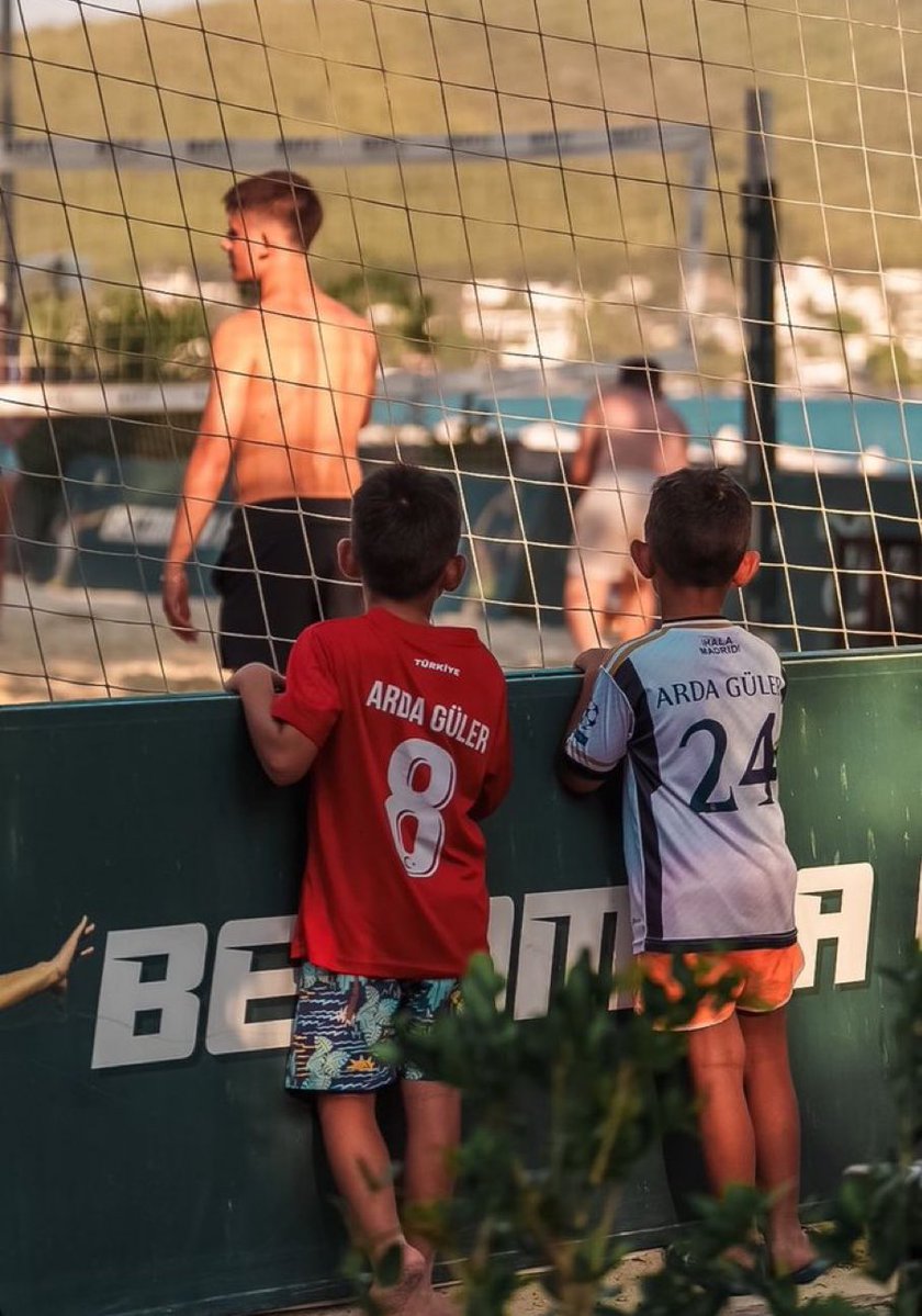 QUÉ IMAGEN <a href="/10ardaguler/">Arda Güler</a> 🥶