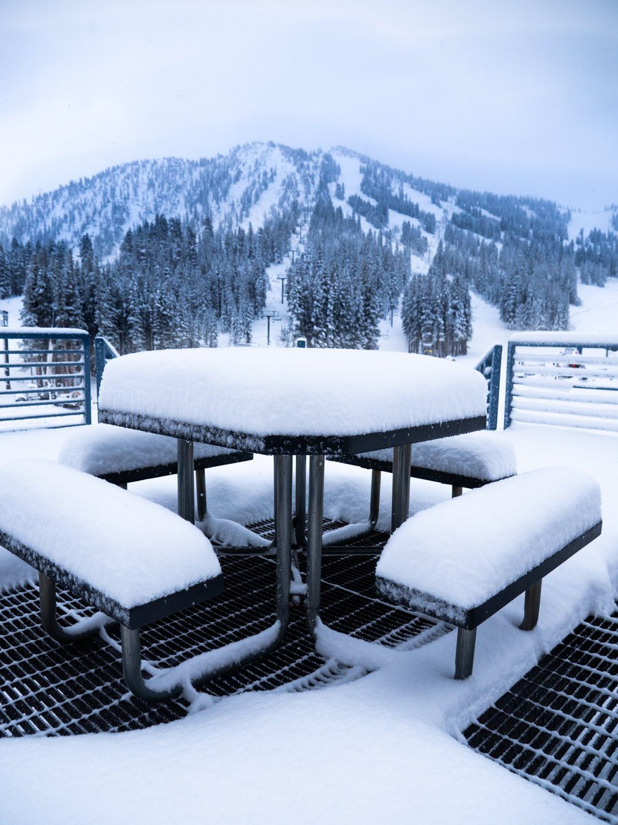 DECK UPDATE! We’ve received 10 inches of fresh snow in the last 24 hours! ❄️

Celebrate the return of winter with us tonight at Lake Tahoe AleWorX for the premiere of Teton Gravity Research’s new film, Pressure Drop!

Film starts at 7PM | Doors open at 4:30PM
🎟️ Tickets available