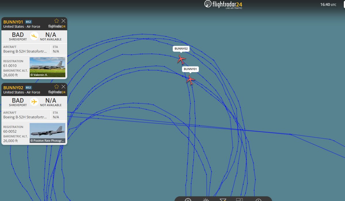 RadarSpain's tweet image. un par de B-52 orbitando frente a Caracas,Venezuela.......