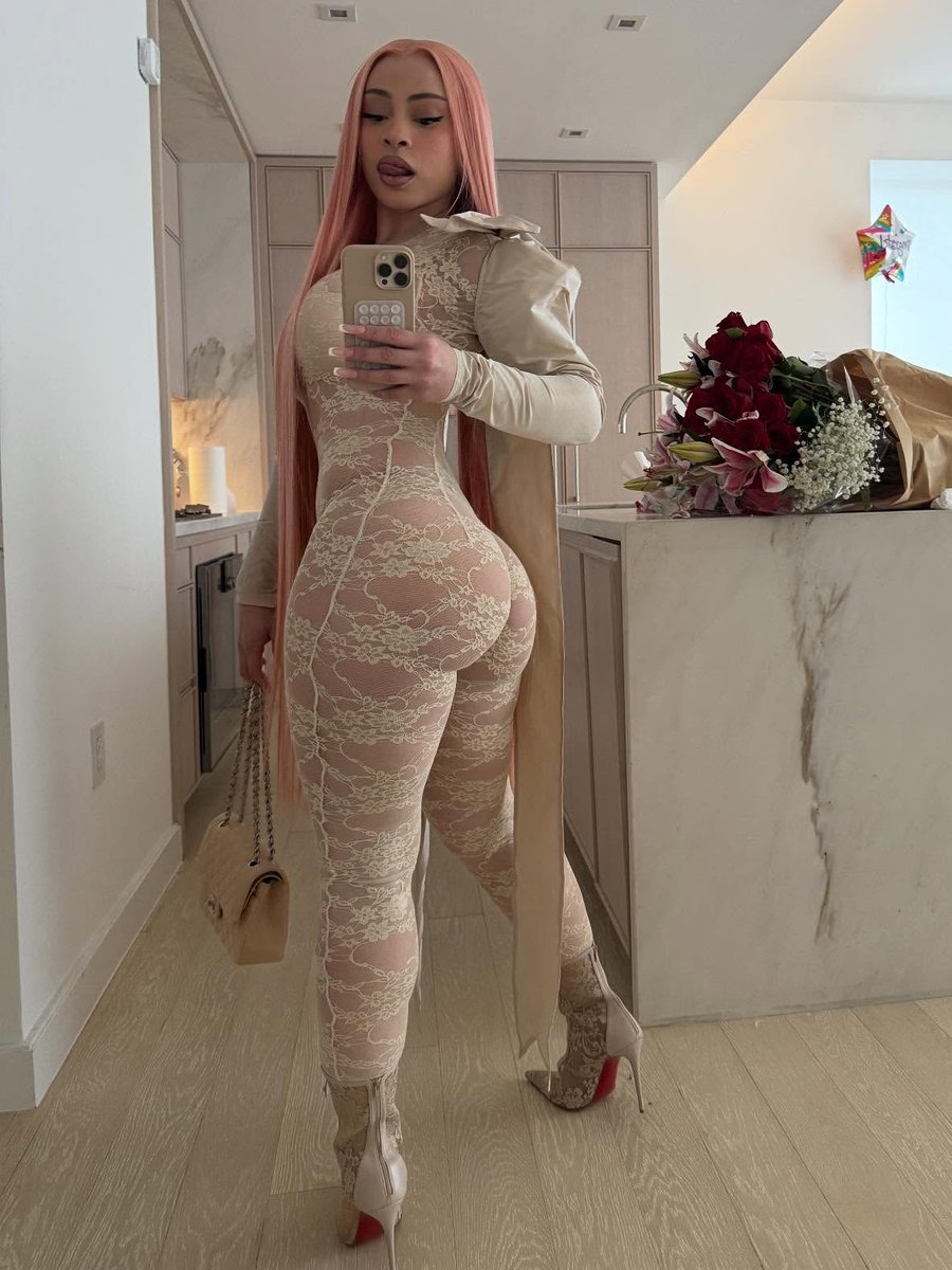 Ice Spice via IG 🤳