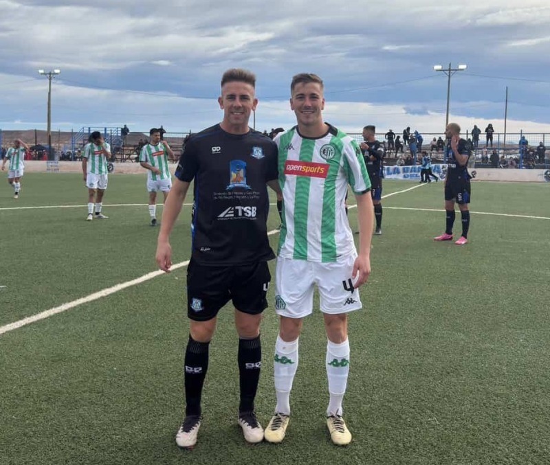 ⚽“Ferro se arma para ascender, por eso es linda la oportunidad”

👉🏻Bruno Di Bello dejó Kimberley de Mar del Plata y este miércoles se incorpora a los entrenamientos carboneros, a las órdenes de  Gustavo Liggerini.

➡verte.tv/noticias/45883…