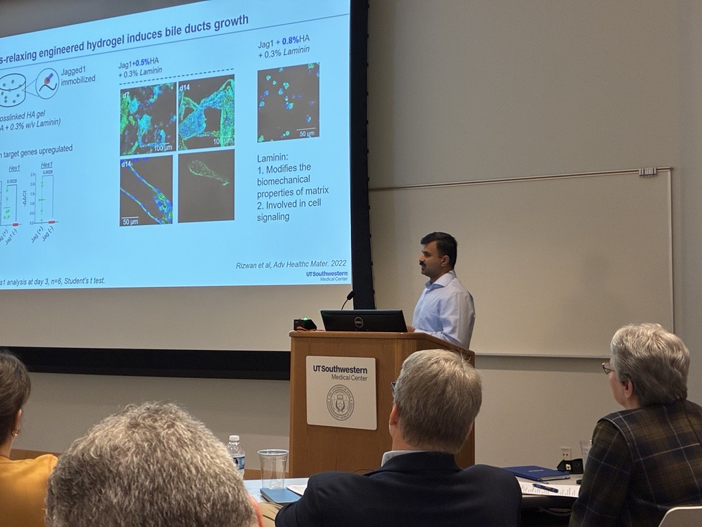 Muhammad Rizwan, Ph.D., Assistant Professor of Biomedical Engineering and Ophthalmology, was featured in the New Faculty Research Forum yesterday where he presented "Advanced Biomaterials for Tissue Engineering and Regenerative Medicine." Read more at bit.ly/3TRcqeR