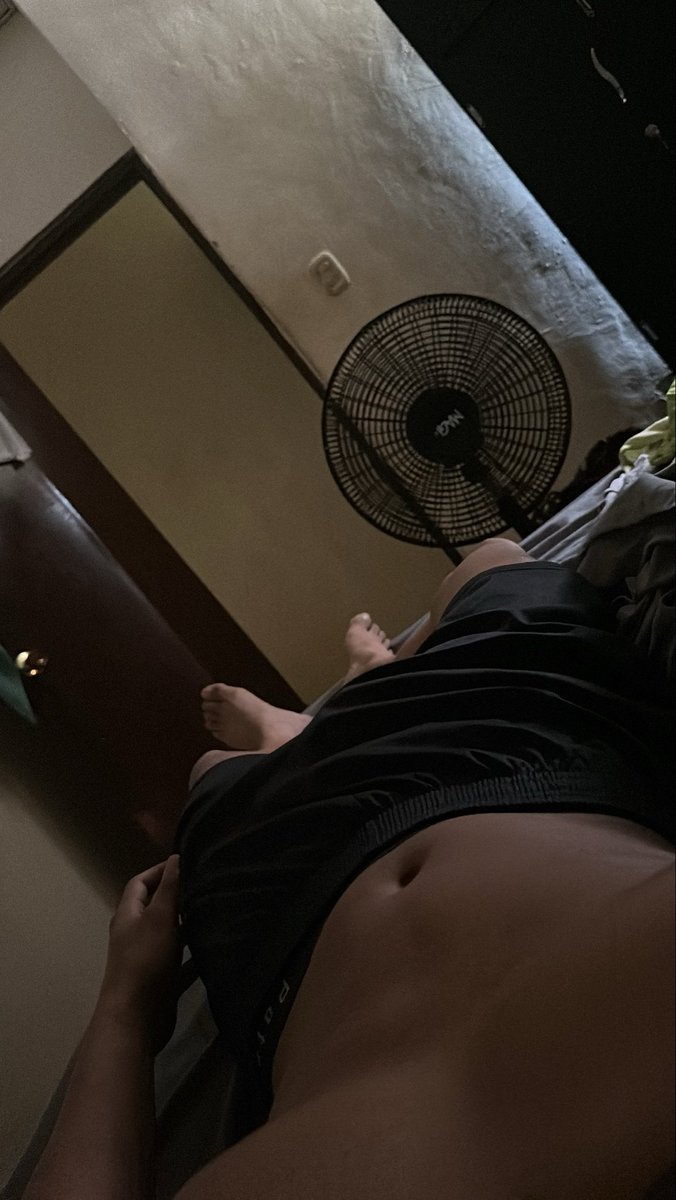 louixxcg's tweet photo. Nos seguimos en ig? 😛 https://t.co/Wn8TDJiXN5