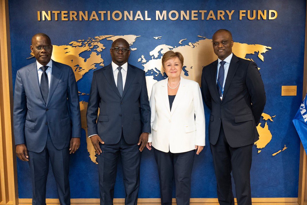 “Le Sénégal a fait le choix de la transparence et de la discipline macroéconomique. Il a fait ce choix car la VÉRITÉ est que la première ressource d’un pays n’est pas l’endettement mais la CONFIANCE”. Le FMI a un rôle à jouer de ce point de vue car c’est un bien public qui peut