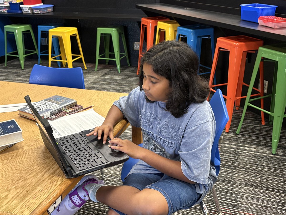 WallarooLibrary's tweet image. Finishing up research for Two Truths and a Lie project.  Can’t wait to share with classes after the break! @PISDlibraries