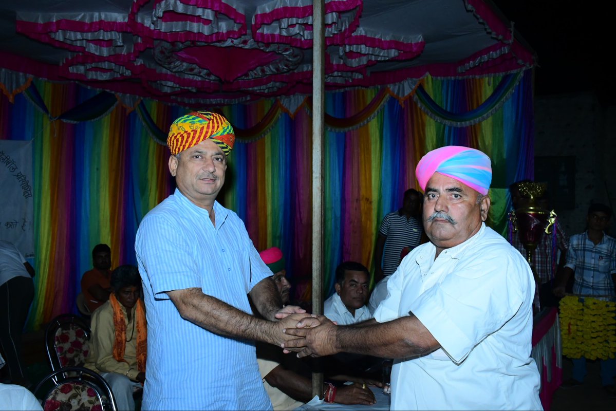 SSKharaBJP's tweet image. आज विधानसभा क्षेत्र शिव के ताणू रावजी, हरसाणी में आयोजित श्री स्वांगीया माता रात्रिकालीन वॉलीबॉल प्रतियोगिता के उद्घाटन समारोह में सम्मिलित होकर खिलाड़ियों का उत्साहवर्धन किया।