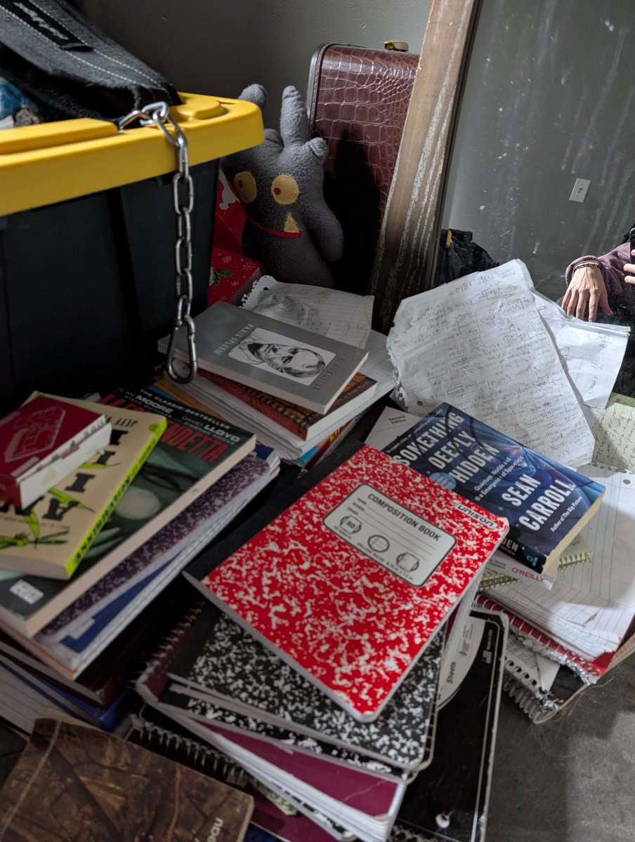 i_zttc's tweet image. Gm chat

I want book recommendations