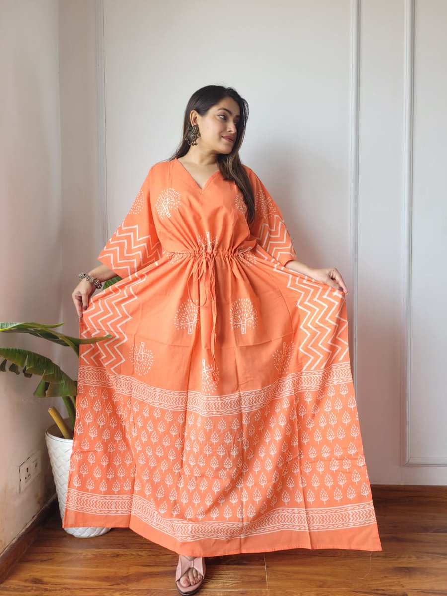 mansihandblock's tweet image. Burnt Orange Hand Block Print Cotton Kaftan.
Bright, bold, and beautiful this burnt orange hand block print cotton kaftan from Mansi Hand Block Print Jaipur.

#kaftan #handblock #DressupTober2025 #CottonKaftan #cottondresss #COTTON #Prints #blockprintdress #Diwali #FestiveVibes