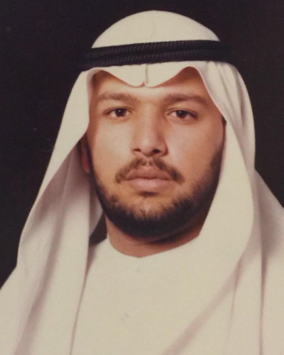 علقم tweet media