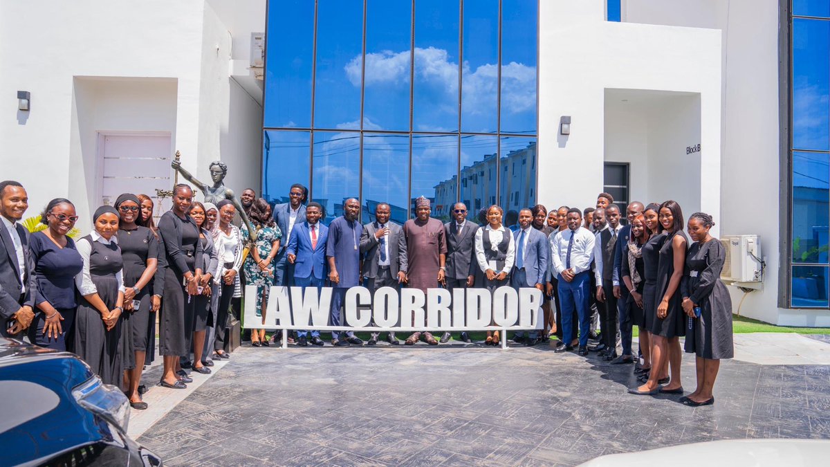 Law Corridor was honoured to host Mr. Daniel Bwala, a senior lawyer and Special Adviser to President Bola Ahmed Tinubu. His visit was inspiring, and we appreciate his wisdom, humility, and service to the nation. #DanielBwala #LawCorridor
