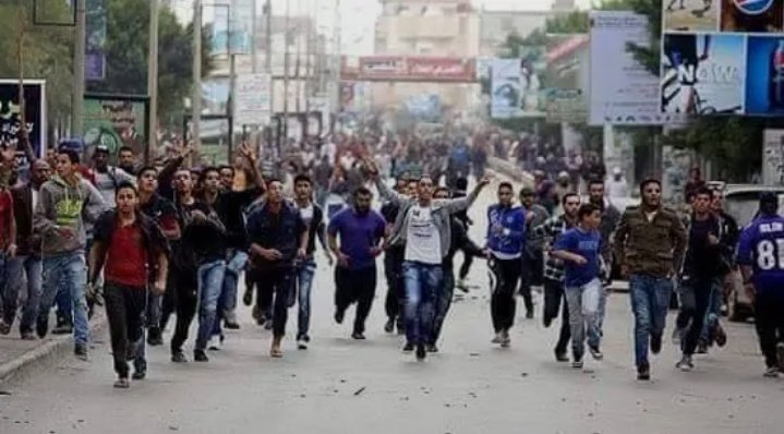 asmaalaguri's tweet image. من الذاكرة
عودة الأهالي لبيوتهم بعد تحرير بنغازي من الثوار الأشاوس