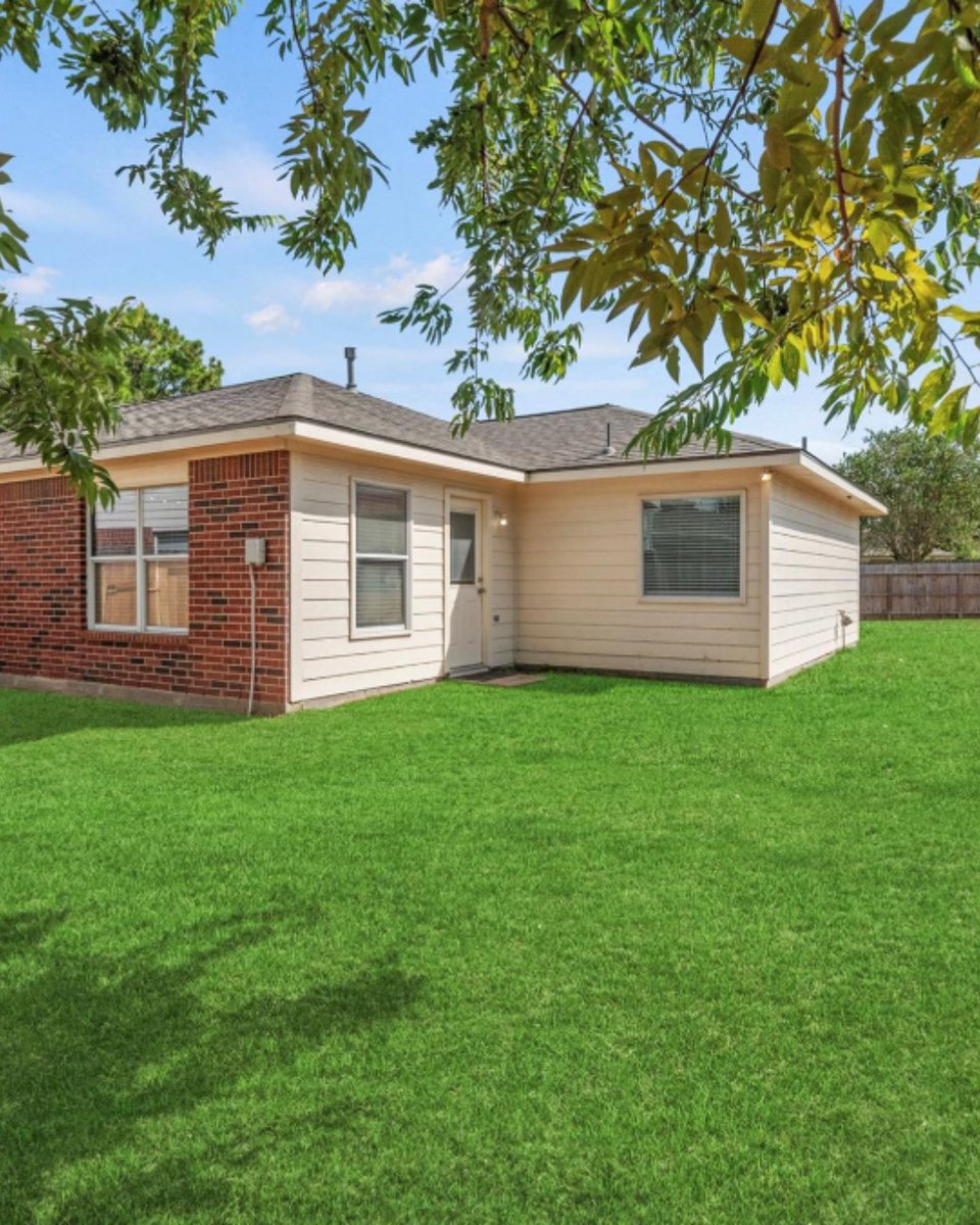 jillsmith_team's tweet image. OPEN HOUSE | 9003 Canton Park Ln, Houston
SUN | OCT 19 | 2 - 4
Hosted by:
Holly Jones
(281) 468-5813 | holly@jillsmithteam.com
Listing Agent:
Jill Smith
(281) 704-3749 | jill@jillsmithteam.com
🔗 jillsmithteam.com/property-searc…
#mls12703714 #coppergrovetexas #houstontx